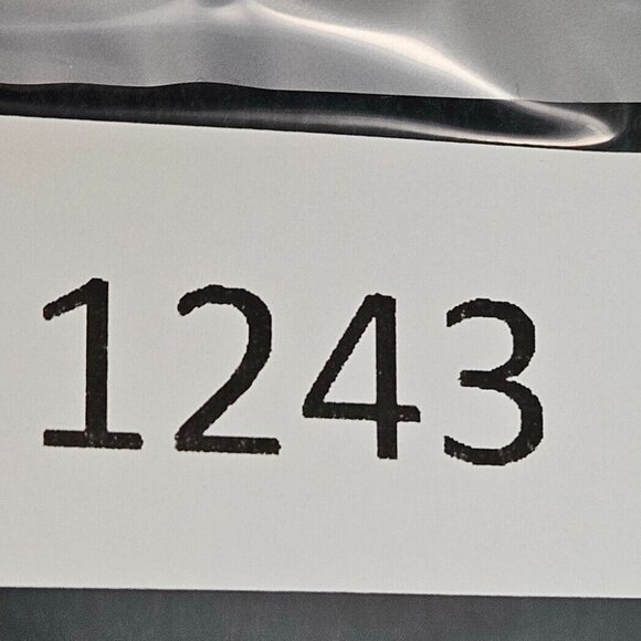 NWT Team Canada Hockey Official Licensed Long Sleeve Quarter Zip Sweater Black - Picture 11 of 11